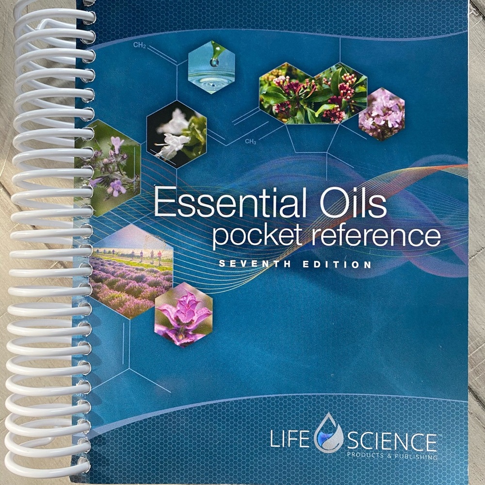 Essential Oils Pocket Reference Guide
